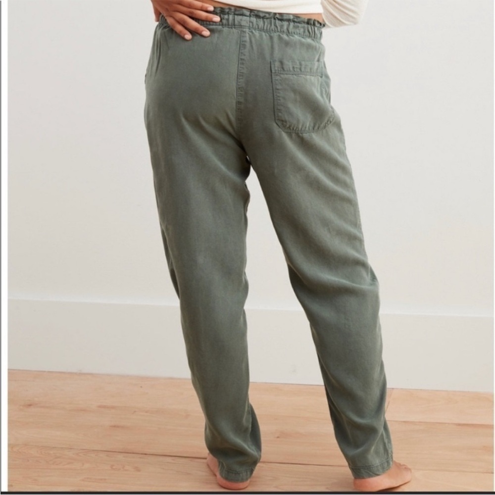 NEW Aerie Green Pants - Picture 3 of 5